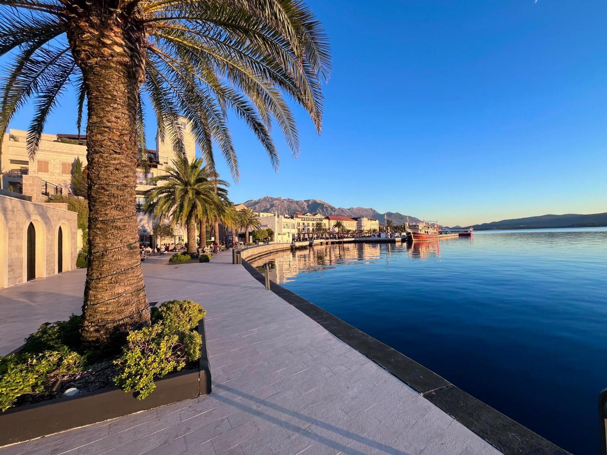 Tivat Apartments Exterior photo
